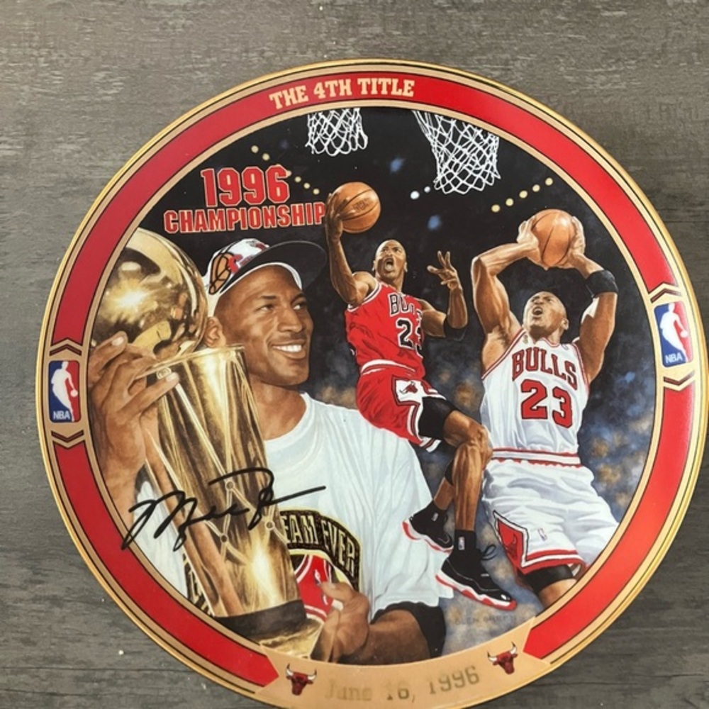 Michael Jordan collectible plate. NBA‎ 1996 Championship Bulls